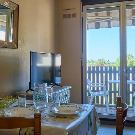 Cosy 2 Personnes Avec Balcon Et Parking, Animaux Admis - Fr-1-841-1 شقة *